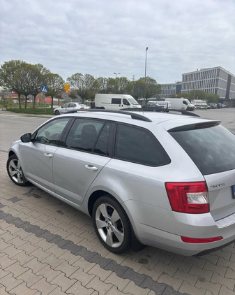 Skoda Octavia cena 26500 przebieg: 242500, rok produkcji 2014 z Lublin małe 211